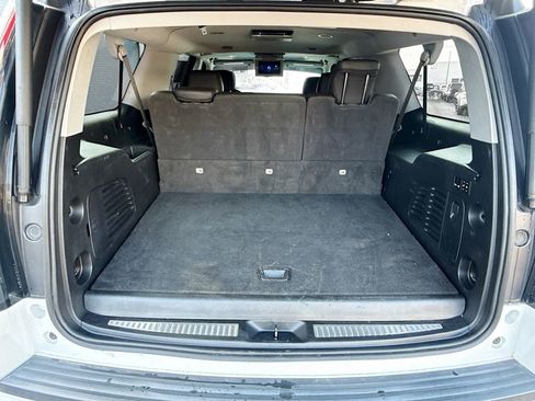 Used 2020 Cadillac Escalade ESV Luxury image 30