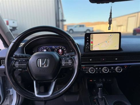Used 2022 Honda Civic Touring image 21
