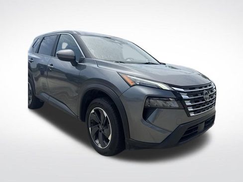 Used 2025 Nissan Rogue SV FWD image 12