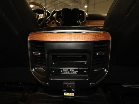 Used 2019 RAM 3500 Limited image 30