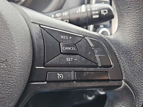 Used 2023 Nissan Kicks S image 23