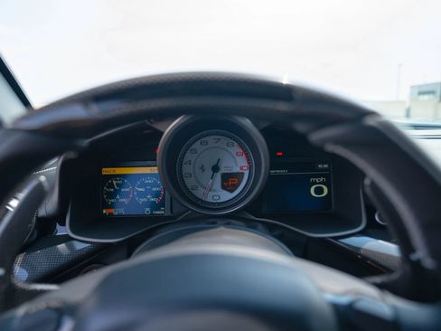 Used 2015 Ferrari F12 Berlinetta RWD image 55