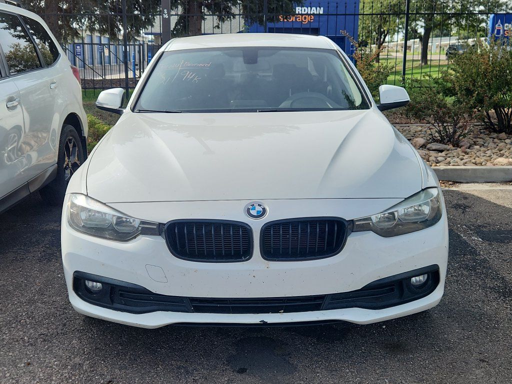 Used 2017 BMW 320i Sedan RWD image 2