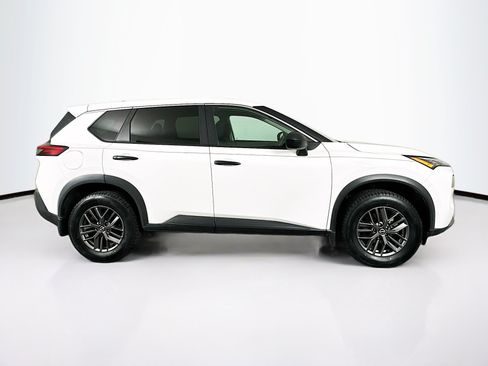 Used 2023 Nissan Rogue S AWD/4WD image 10