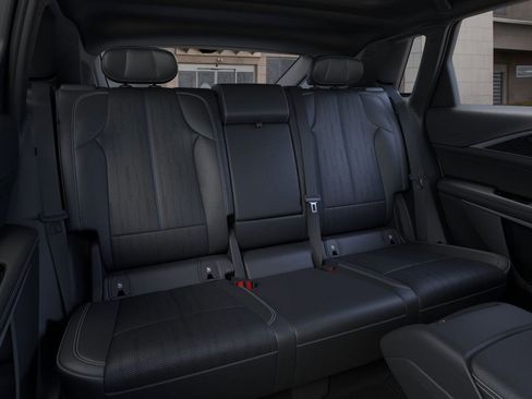 New 2026 Cadillac Lyriq Luxury image 17