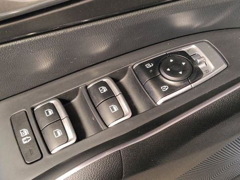 Used 2024 Kia Sorento S FWD image 27