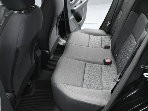 Certified 2025 Nissan Kicks SV image 14