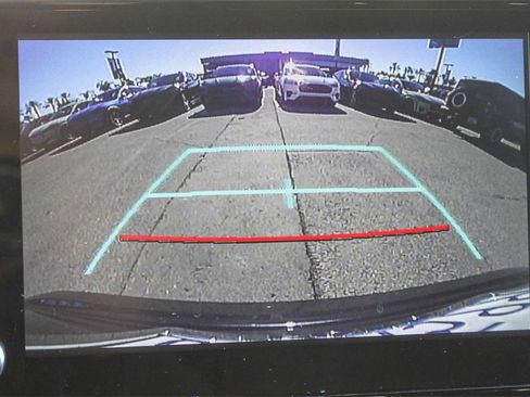 Used 2020 Toyota Corolla LE image 29