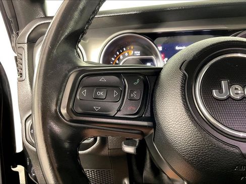 Used 2021 Jeep Gladiator Sport AWD/4WD image 23