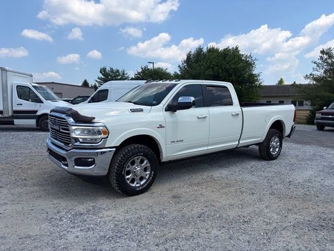 Used 2022 RAM 2500 Laramie AWD/4WD image 2