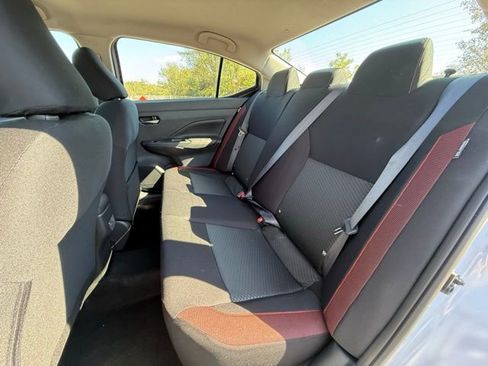 New 2025 Nissan Versa SR w/ Trunk Package image 13