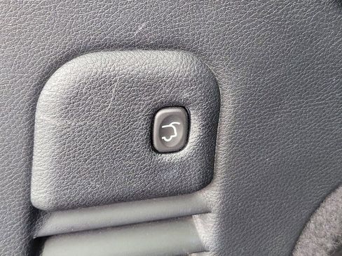 Used 2019 Jeep Grand Cherokee Limited AWD/4WD image 16