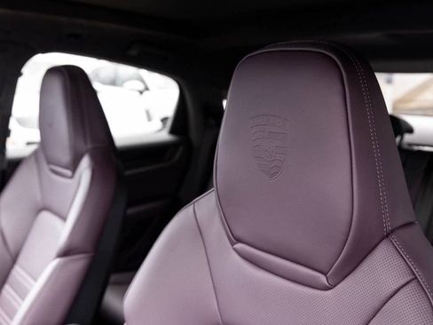 New 2026 Porsche Cayenne S image 24