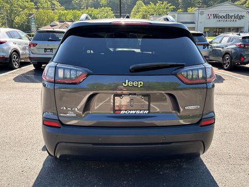 Used 2020 Jeep Cherokee Latitude Plus AWD/4WD image 4