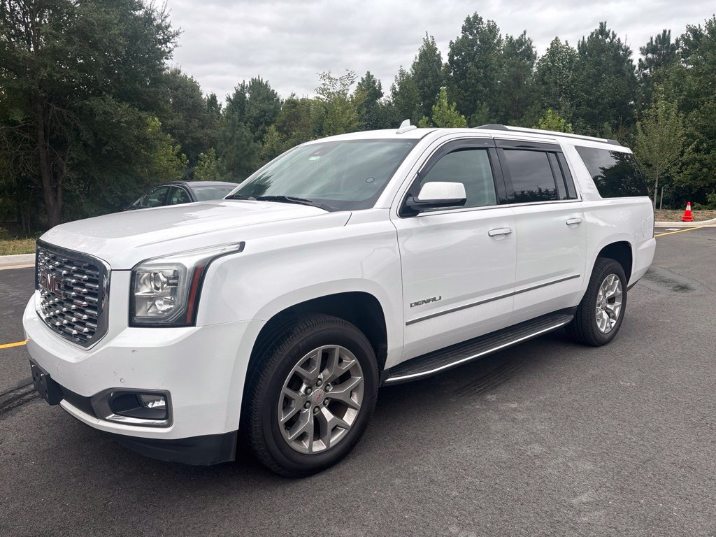 Used 2020 GMC Yukon XL Denali AWD/4WD image 1