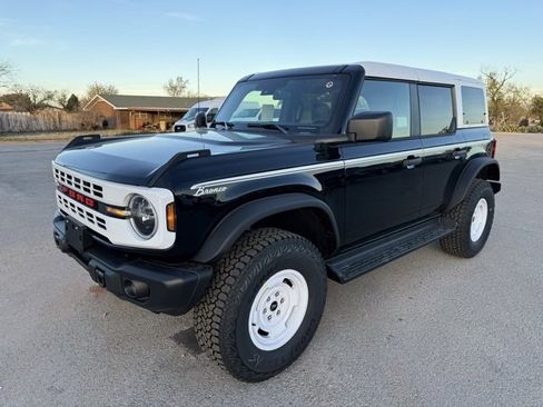 New 2025 Ford Bronco Heritage Edition image 3