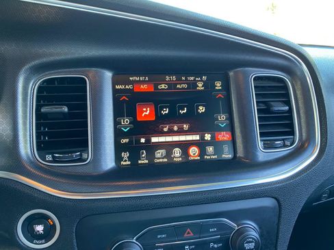 Used 2015 Dodge Charger R/T RWD image 64