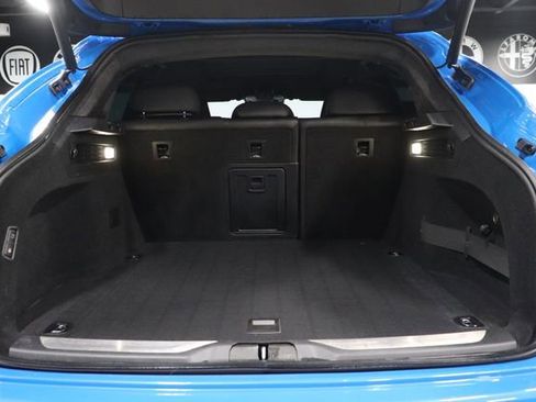 Used 2022 Maserati Levante F Tributo image 19