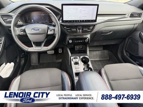 Certified 2023 Ford Escape ST-Line w/ Tech Pack #1 AWD/4WD image 15