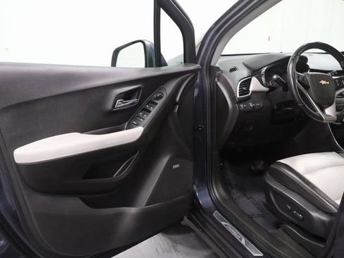 Used 2019 Chevrolet Trax Premier image 9