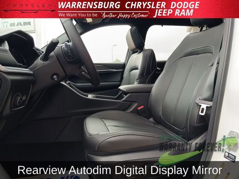 New 2025 Jeep Grand Cherokee L Limited w/ Luxury Tech Group II image 13