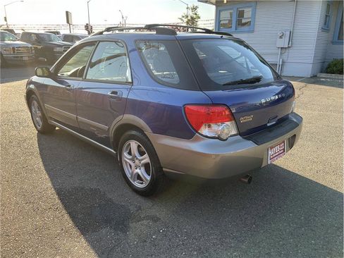 Used 2004 Subaru Impreza Outback Sport image 3