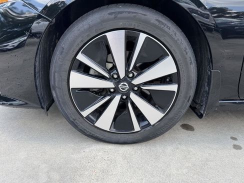 Used 2022 Nissan Altima 2.5 SV FWD image 4