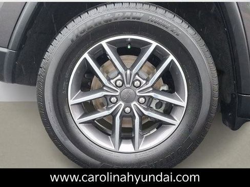 Used 2020 Jeep Grand Cherokee Laredo w/ 18" Wheel & 8.4" Radio Group image 9