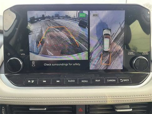 Used 2023 Nissan Rogue SL w/ SL Premium Package image 28