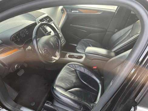 Used 2017 Lincoln MKC Reserve image 6
