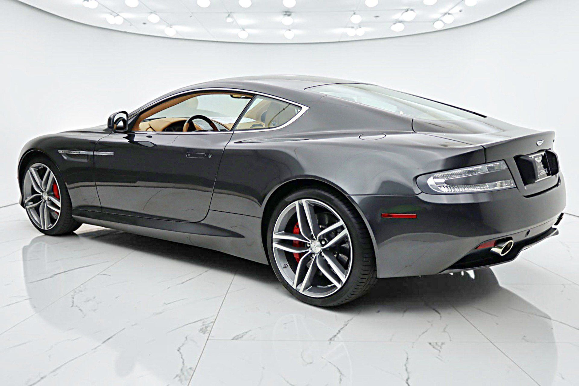Used 2012 Aston Martin Virage Coupe RWD image 8