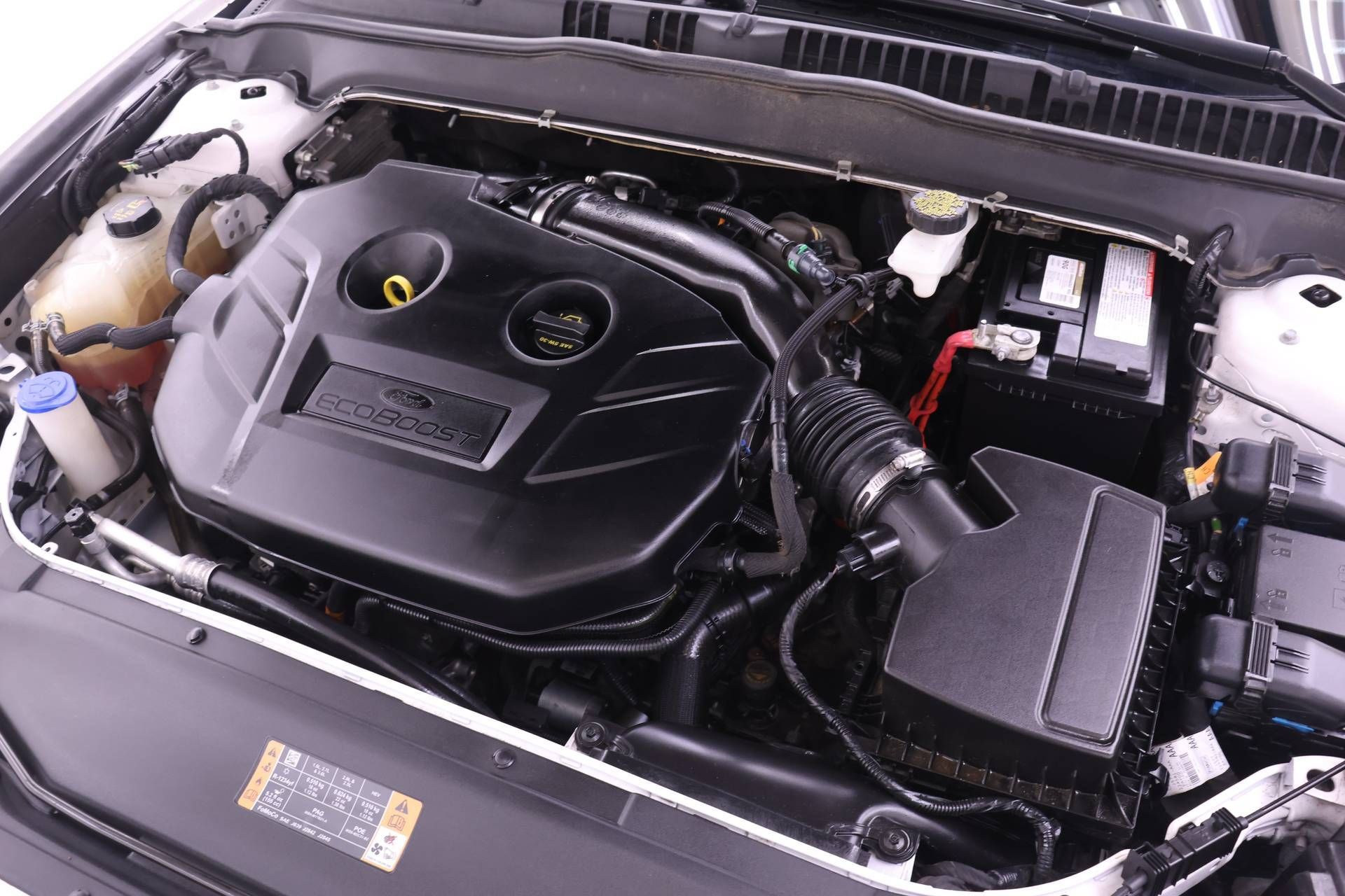 Used 2018 Ford Fusion Titanium AWD/4WD image 17