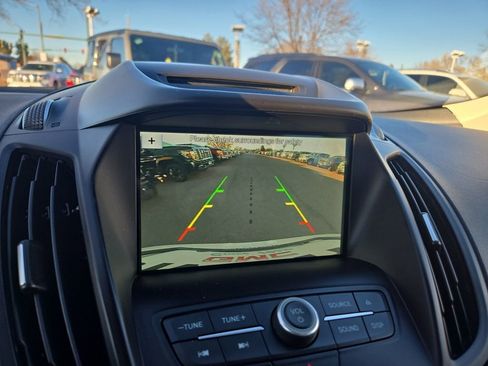 Used 2018 Ford Escape SE w/ SE Sync 3 Package image 22