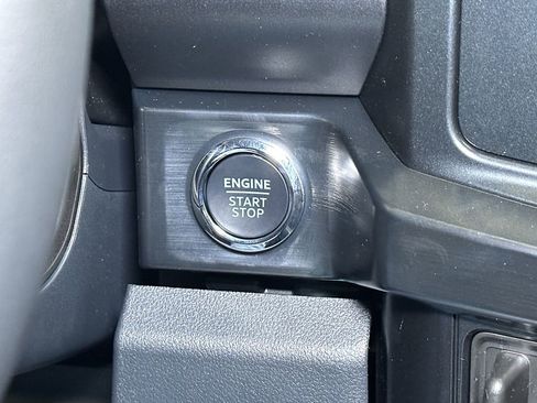 New 2026 Ford F250 Lariat image 25