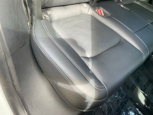 Used 2021 Tesla Model Y Long Range image 54