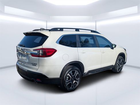 New 2026 Subaru Ascent Limited image 3