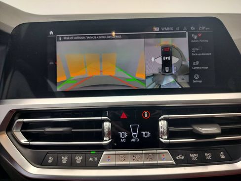 Used 2022 BMW M4 xDrive Competition w/ M Carbon Exterior Package AWD/4WD image 16