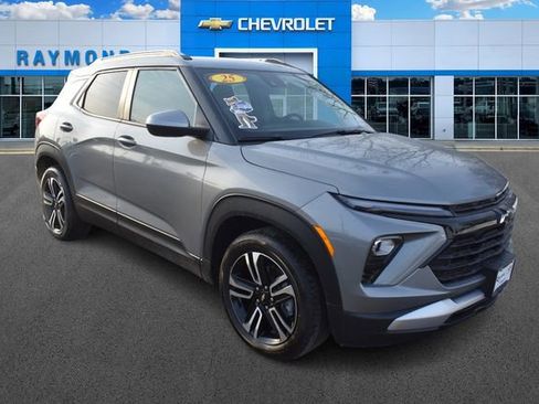 New 2025 Chevrolet TrailBlazer LT w/ Convenience Package image 11