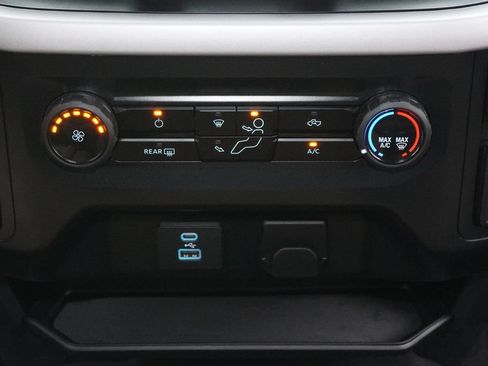 Used 2023 Ford F150 XLT AWD/4WD image 16