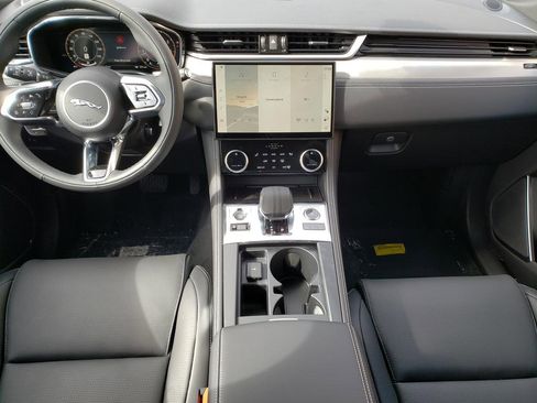 New 2026 Jaguar F-PACE R-Dynamic S image 16