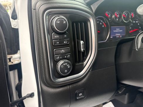 Used 2019 Chevrolet Silverado 1500 LT w/ All-Star Edition AWD/4WD image 28