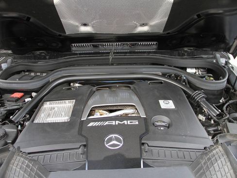Used 2020 Mercedes-Benz G 63 AMG 4MATIC w/ G Manufaktur Interior Package image 28