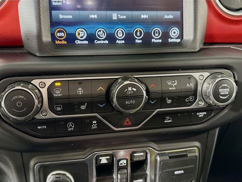 Used 2023 Jeep Gladiator Rubicon w/ LED Lighting Group image 22