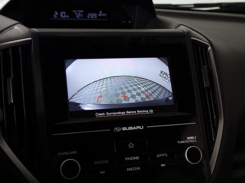 Used 2021 Subaru Crosstrek 2.0i image 6