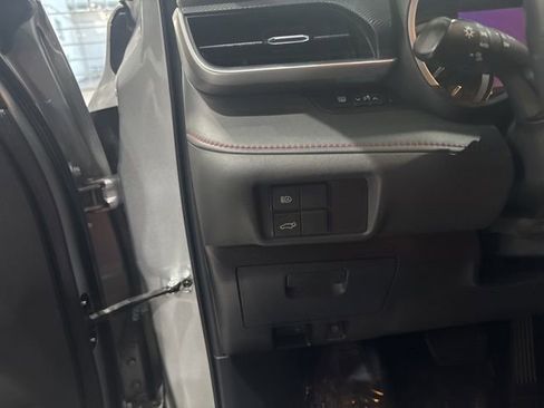 Used 2022 Toyota Highlander XSE image 15