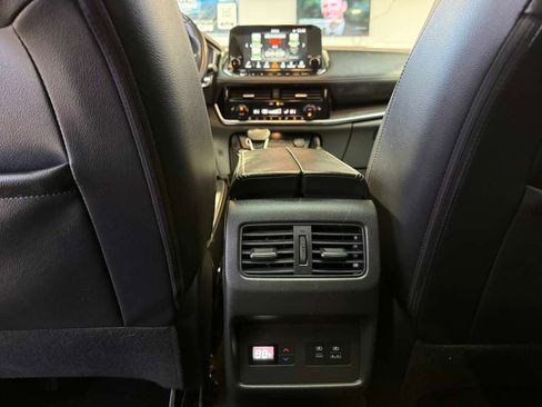 Used 2021 Nissan Rogue SL w/ Premium Package image 34