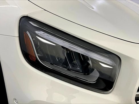 New 2026 Mercedes-Benz GLB 250 4MATIC image 16