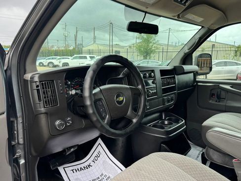 Used 2015 Chevrolet Express 2500 LS image 24