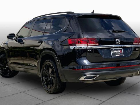 Used 2022 Volkswagen Atlas SE w/ Panoramic Sunroof Package AWD/4WD image 12
