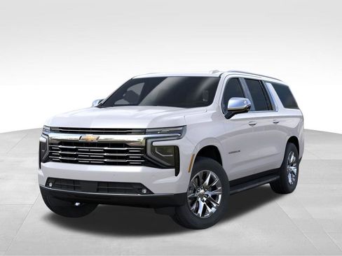 New 2025 Chevrolet Suburban Premier RWD image 6
